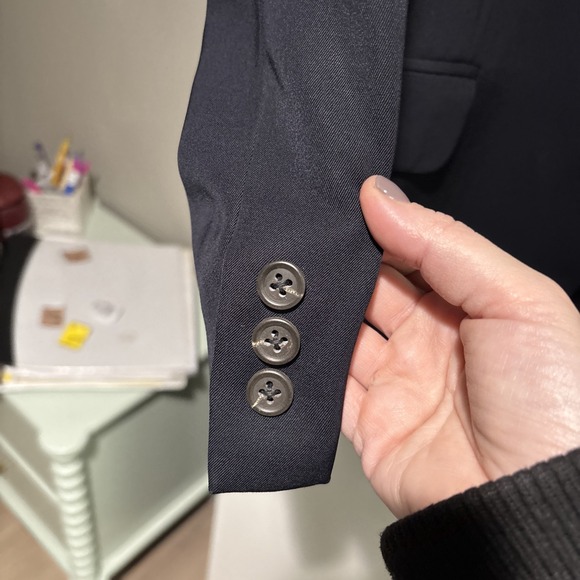 Banana Republic Men's Navy Suit Jacket Made In Italy 40R - Picture 4 of 5